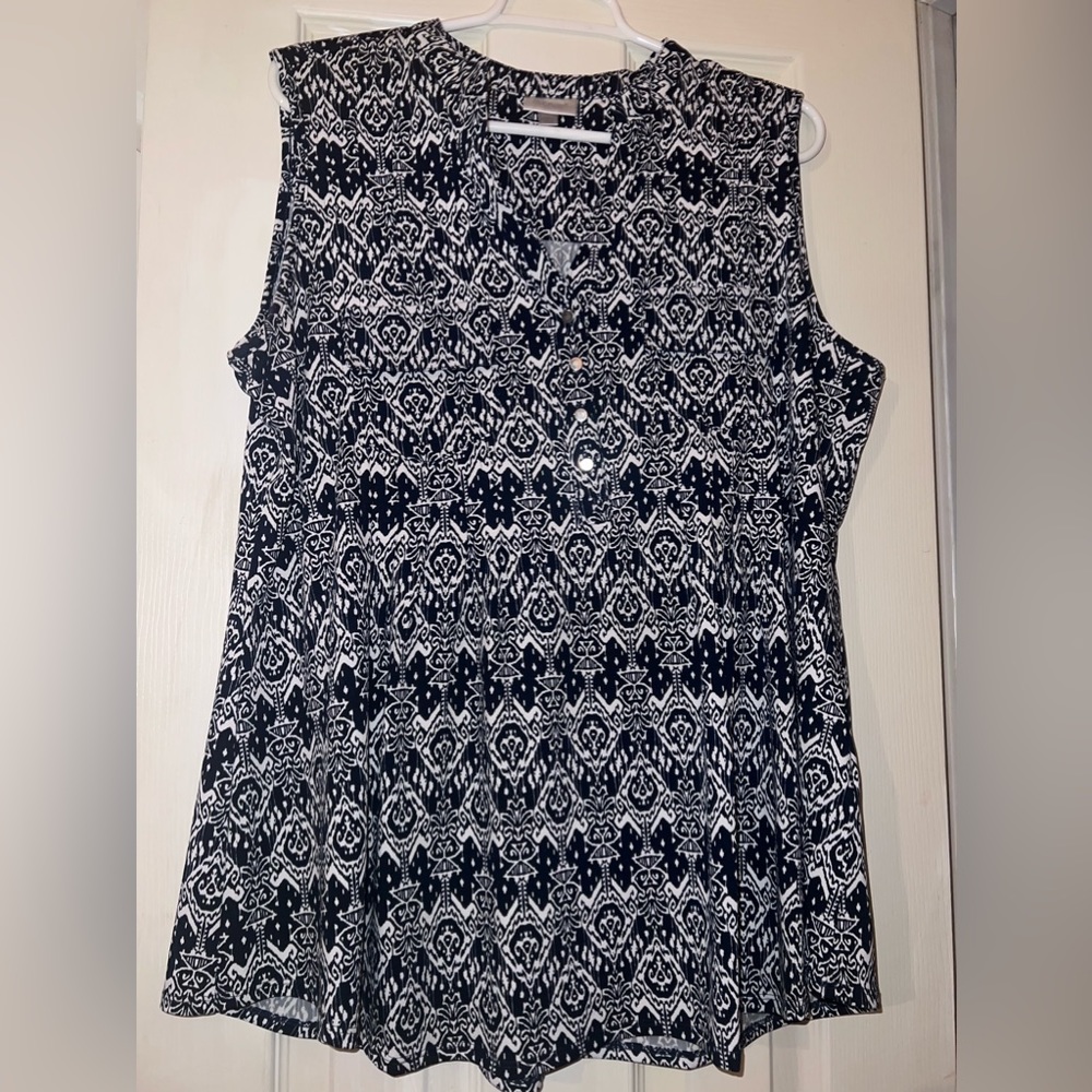 Avenue Tank top